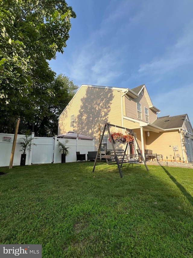 44 Meadowrue Ln, Sicklerville, NJ 08081 - rear view of house