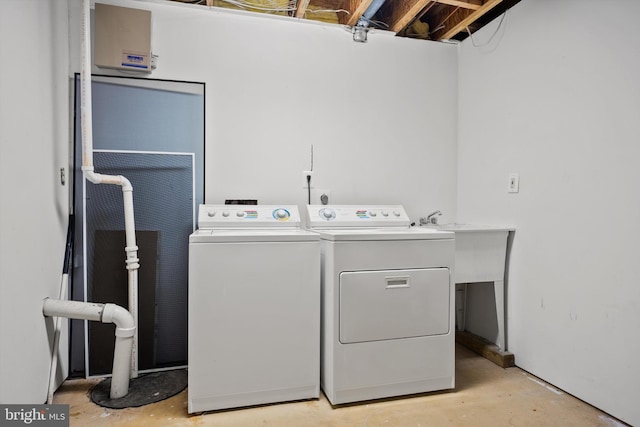 14908 Slippery Elm Ct, Woodbridge, VA 22193 - laundry area with independent washer and dryer