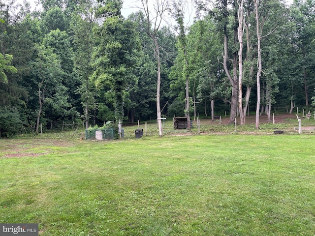 449 Westley Rd, Mohnton, PA 19540 - view of grassy yard featuring a forest view
