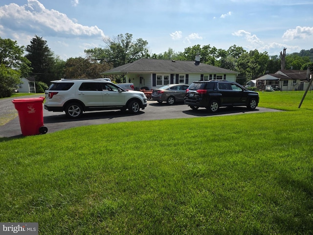1220 Manatawny St, Pottstown, PA 19464 - view of green lawn