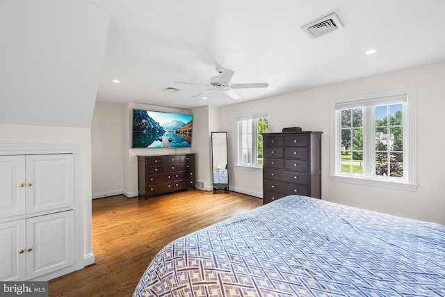 1263 Argyle Rd, Berwyn, PA 19312 - bedroom with wood finished floors, recessed lighting, and a ceiling fan