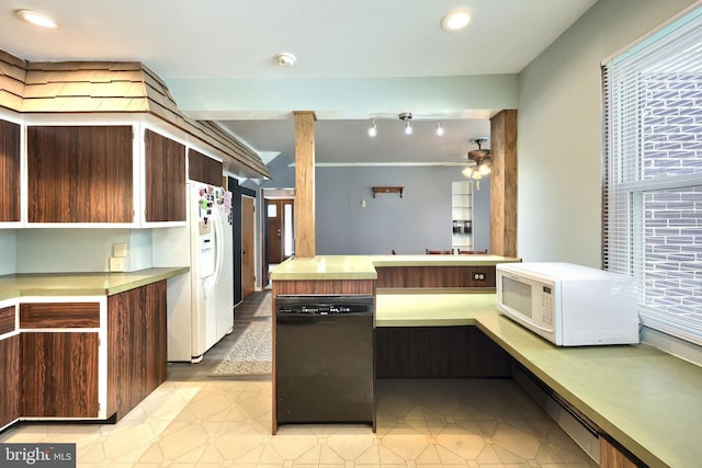 545 W King St, Littlestown, PA 17340 - kitchen featuring white appliances, recessed lighting, light countertops, and ceiling fan