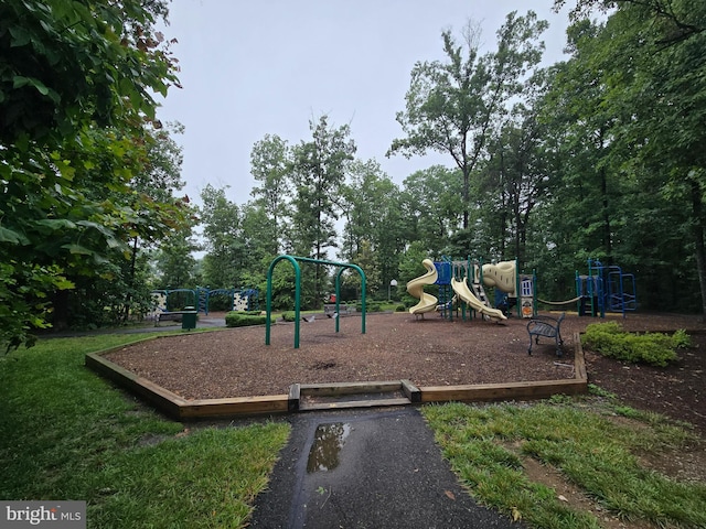 12141 Aster Rd, Bristow, VA 20136 - view of community jungle gym