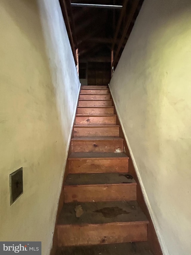 1903 Tinsman Ave, Pennsauken, NJ 08110 - view of staircase