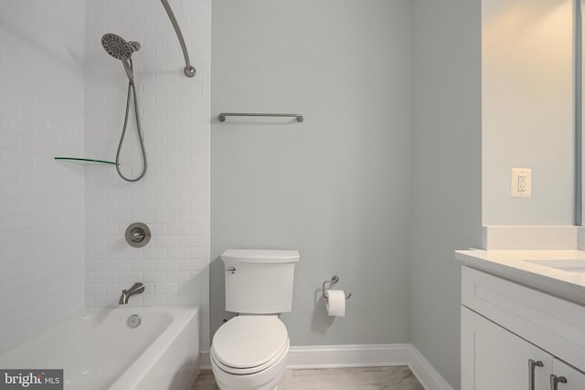 10905 Powers Ave, Cockeysville, MD 21030 - full bath with vanity and shower / tub combination