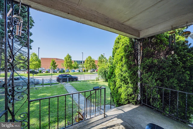 41161/2 Belle Ave, Baltimore, MD 21215 - covered porch featuring a yard