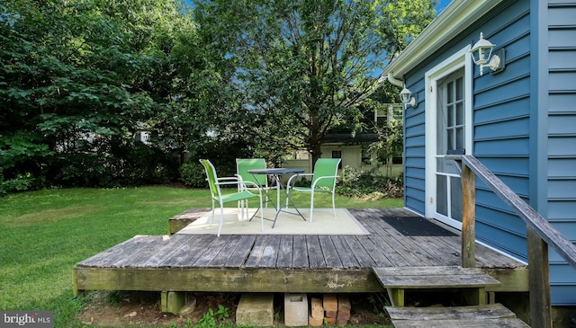 1081 Wynnwood Rd, Abington, PA 19001 - wooden terrace featuring a lawn
