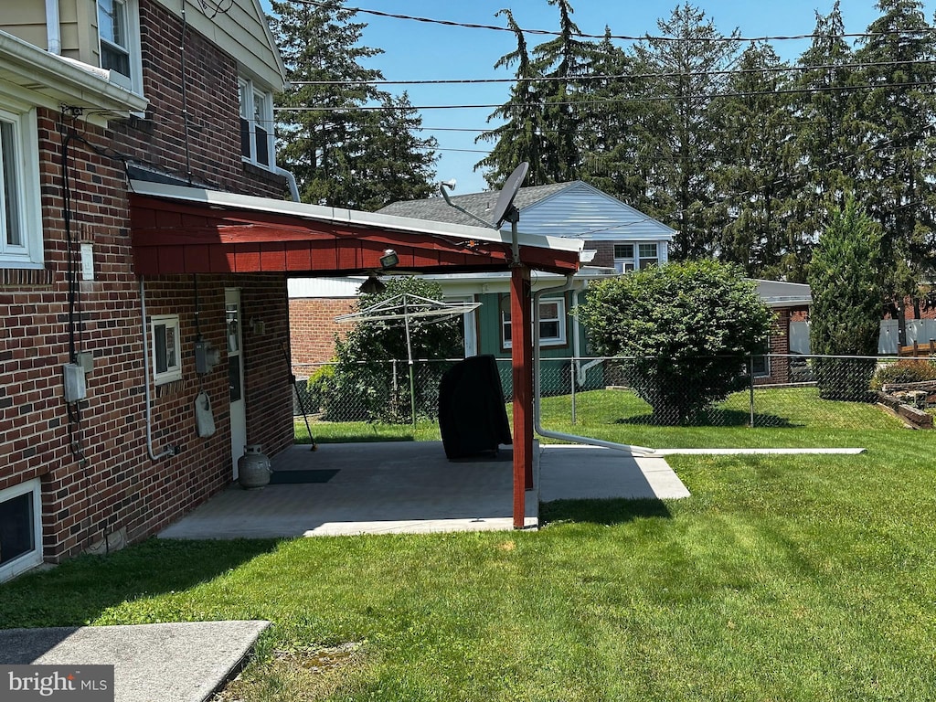 2423 Wharton Rd, York, PA 17402 - view of vehicle parking