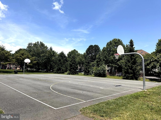18815 Sparkling Water Dr Unit 4-O, Germantown, MD 20874 - view of basketball court featuring community basketball court