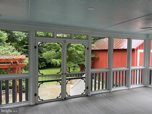 1012 Grant St, Herndon, VA 20170 - view of unfurnished sunroom