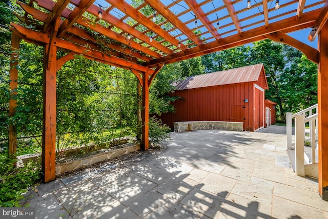1012 Grant St, Herndon, VA 20170 - view of patio featuring an outdoor structure