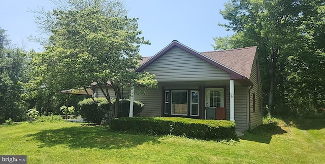 1722 Wisgarver Rd, Manheim, PA 17545 - view of front facade with a front yard