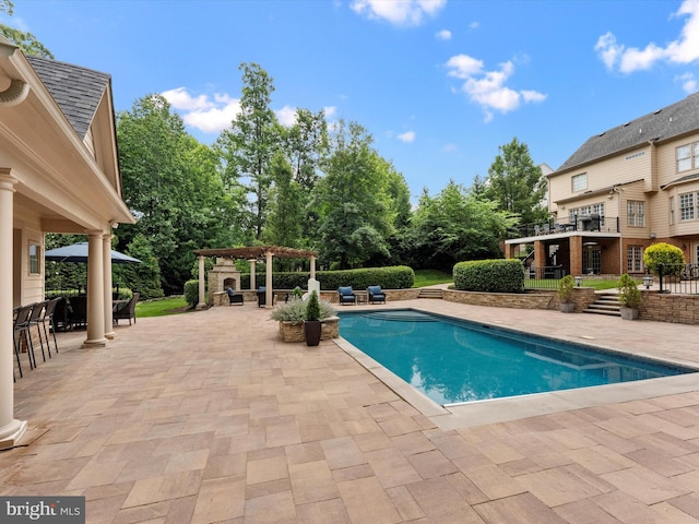 13412 Ellerton Ct, Midlothian, VA 23113 - outdoor pool with a pergola and a patio area