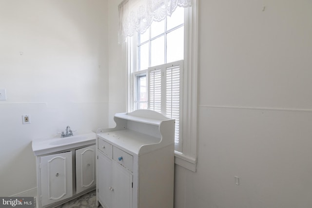 5378 Main St, Stephens City, VA 22655 - bathroom featuring vanity