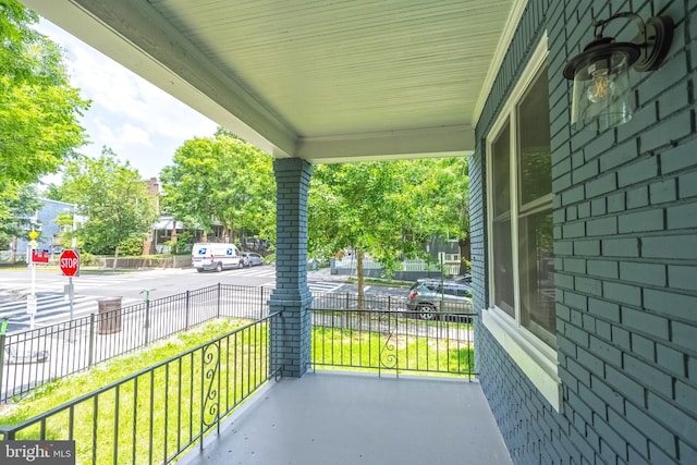 1233 Trinidad Ave NE, Washington, DC 20002 - view of porch