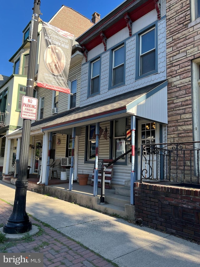 233 Broad St W, Tamaqua, PA 18252 - view of front of property with covered porch