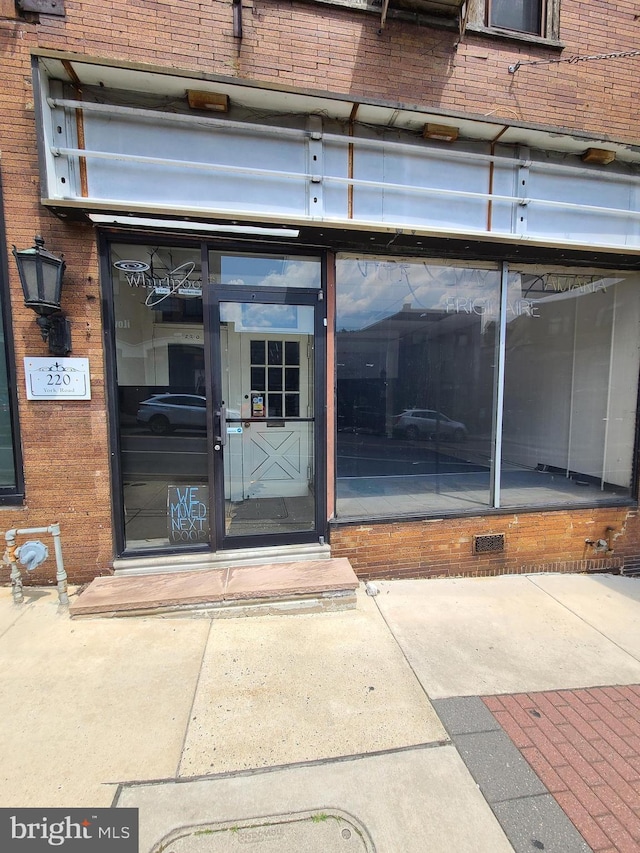 220 York Rd, Jenkintown, PA 19046 - entrance to property featuring brick siding