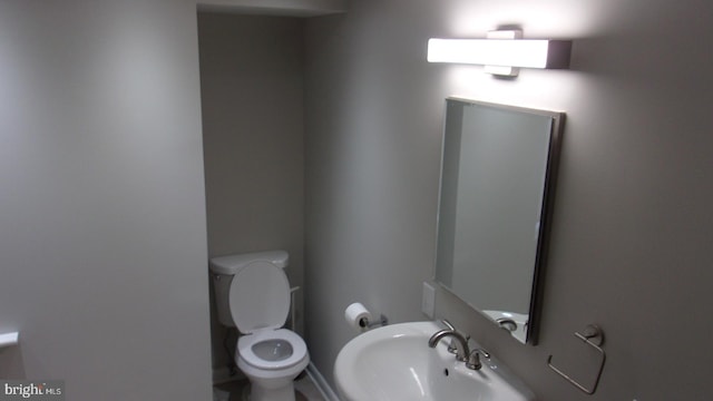 139 N 11th St, Allentown, PA 18102 - bathroom featuring a sink and toilet
