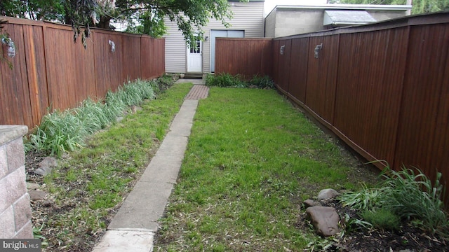 139 N 11th St, Allentown, PA 18102 - view of yard