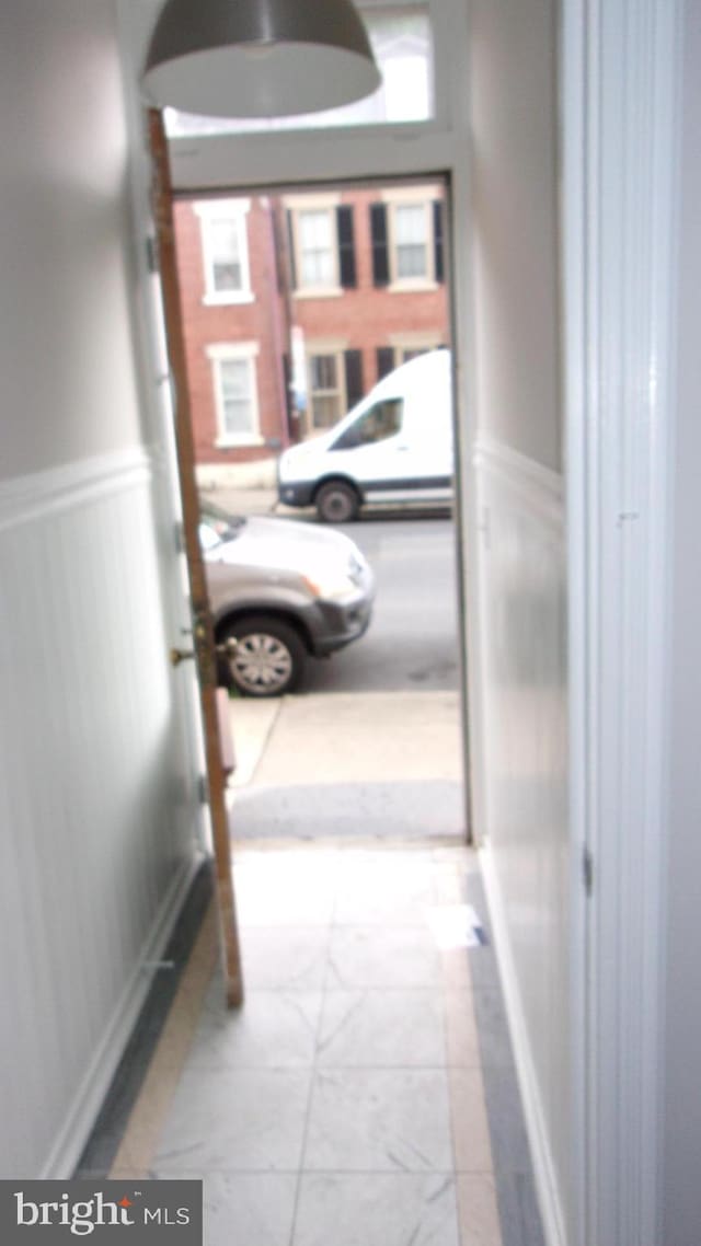 139 N 11th St, Allentown, PA 18102 - corridor featuring wainscoting