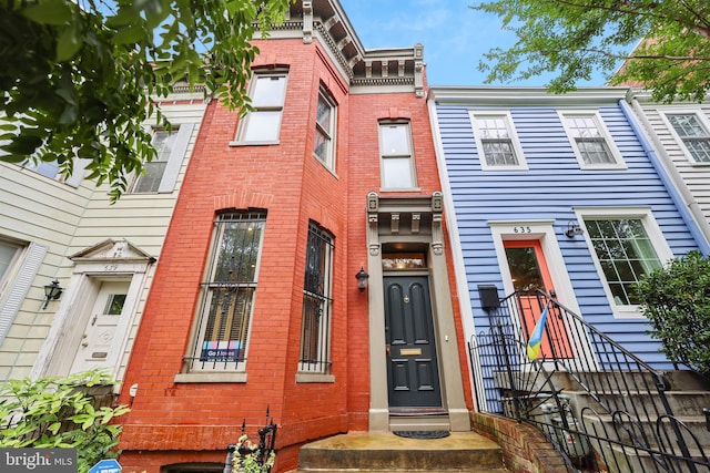 637 Constitution Ave NE, Washington, DC 20002 - view of front of home featuring brick siding