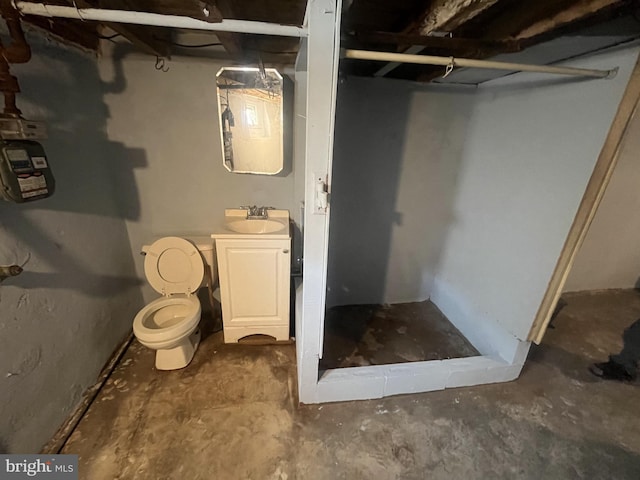 2525 N Lee St, Philadelphia, PA 19125 - unfinished basement featuring a sink