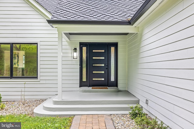 9 W Shore Ct, Landenberg, PA 19350 - view of exterior entry with roof with shingles