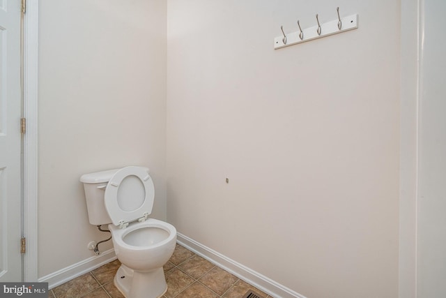 114 Dragoon Dr, Montross, VA 22520 - bathroom featuring baseboards and tile patterned flooring