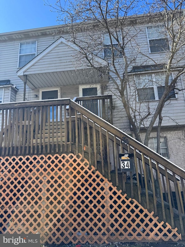 34 2nd St, Bridgeport, PA 19405 - view of deck
