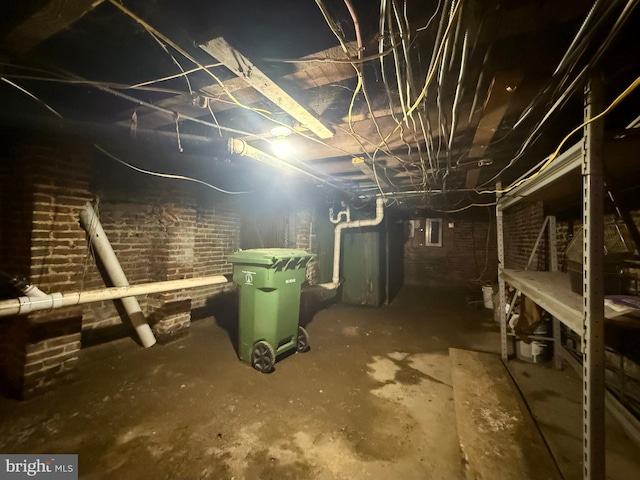 2424 Greenmount Ave, Baltimore, MD 21218 - unfinished basement featuring electric panel