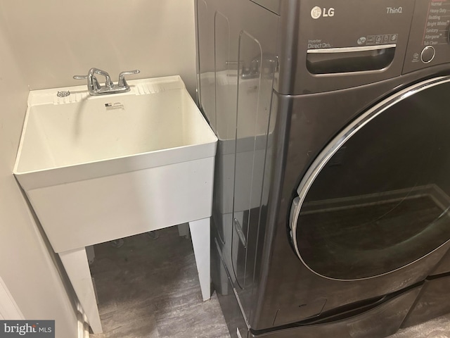 655 Morris Ave, Newfield, NJ 08344 - laundry room featuring washer / clothes dryer