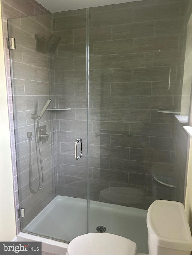 655 Morris Ave, Newfield, NJ 08344 - full bath featuring a shower stall