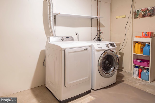 507 Foxwood Ln Unit 507, Paoli, PA 19301 - laundry area featuring washer and clothes dryer