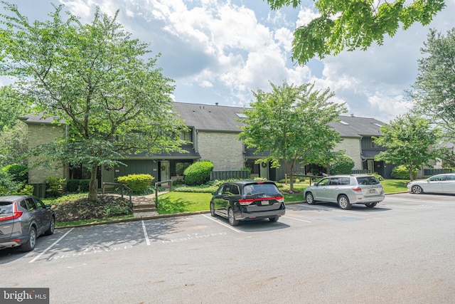 507 Foxwood Ln Unit 507, Paoli, PA 19301 - view of front facade with uncovered parking
