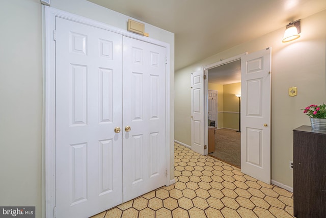 507 Foxwood Ln Unit 507, Paoli, PA 19301 - hallway with light flooring and baseboards