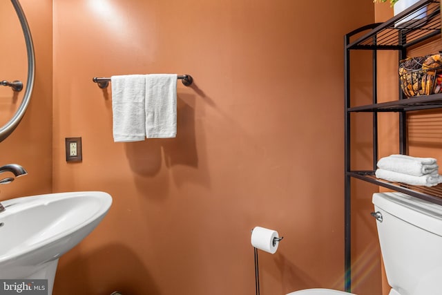 2508 Smoketree Ln, Crofton, MD 21114 - bathroom featuring toilet and a sink
