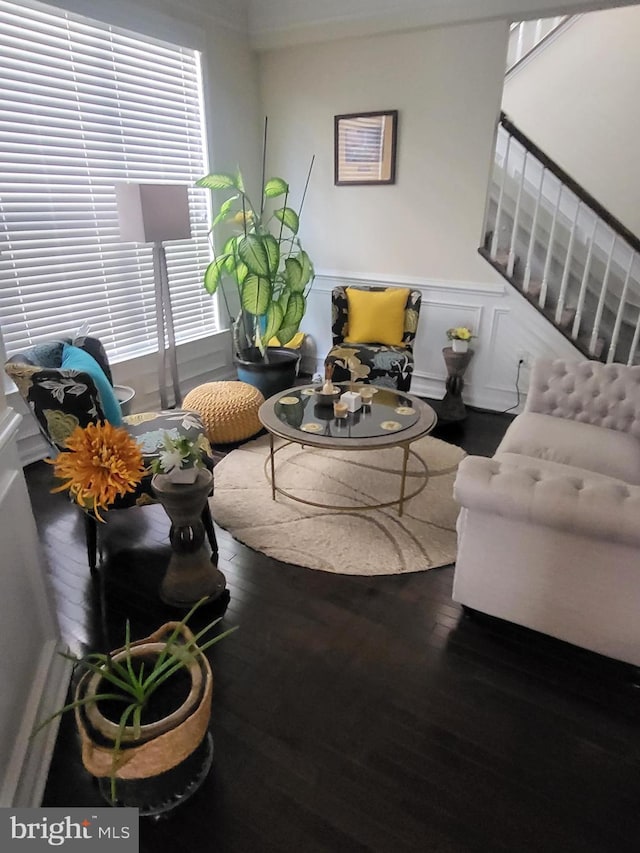 2511 Sir Michael Pl, Lanham, MD 20706 - living room featuring wood finished floors and wainscoting