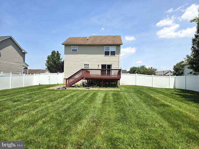 476 W Harvest Ln, Middletown, DE 19709 - rear view of property featuring a deck and a fenced backyard