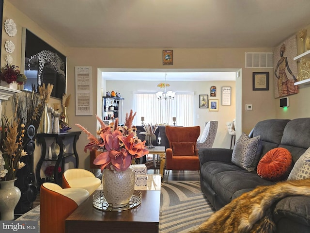 476 W Harvest Ln, Middletown, DE 19709 - living area featuring a chandelier