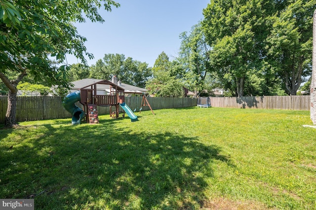 1981 Greentree Rd, Cherry Hill, NJ 08003 - fenced backyard featuring a playground and a trampoline