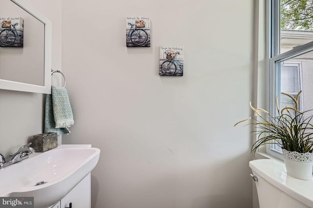 3704 Frankford Ave, Baltimore, MD 21206 - half bathroom featuring toilet and vanity
