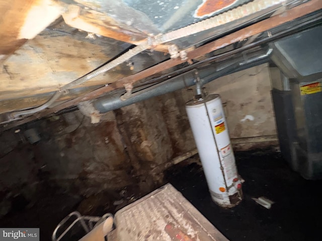 2916 Page St, Philadelphia, PA 19121 - below grade area featuring gas water heater