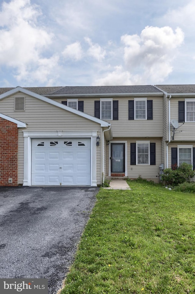 206 Lighthouse Dr, Jonestown, PA 17038 - multi unit property with a garage, driveway, and a front yard