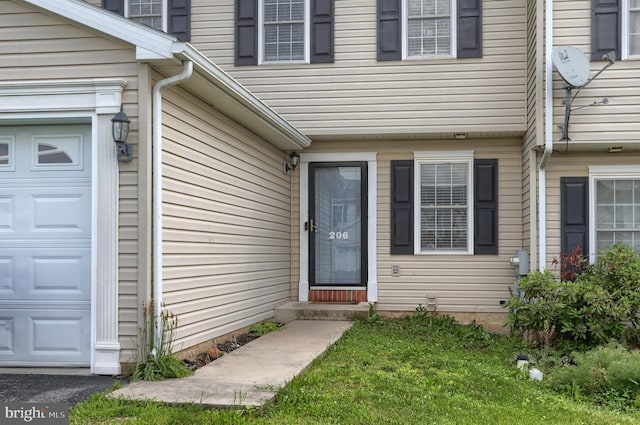 206 Lighthouse Dr, Jonestown, PA 17038 - entrance to property with a garage