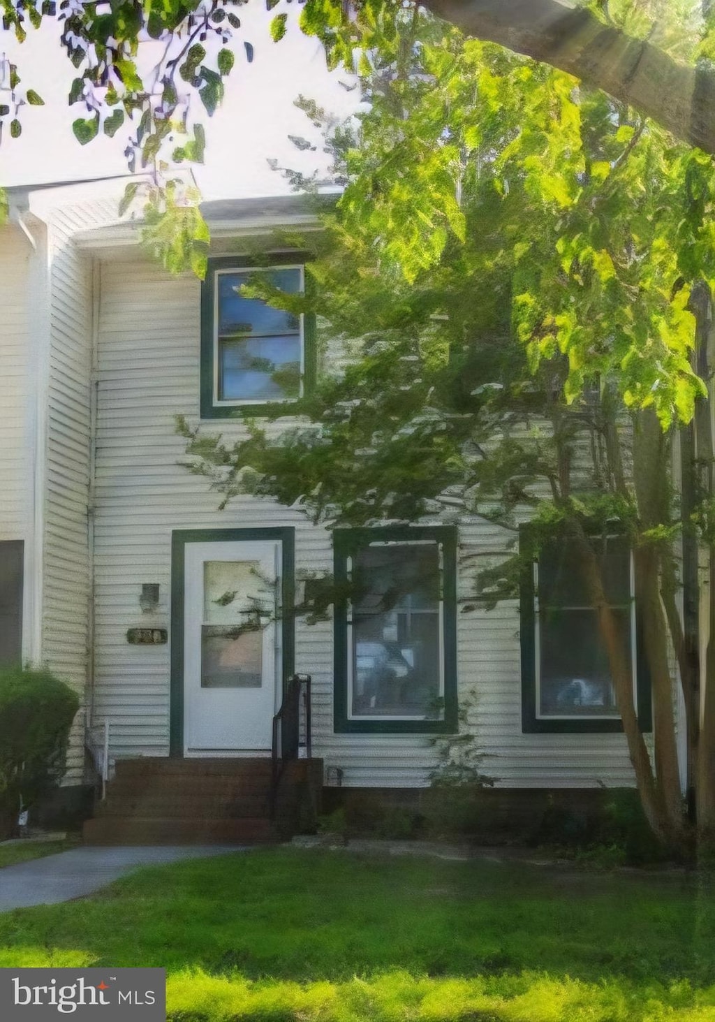 906 Tamarac Dr, Salisbury, MD 21804 - view of front of property with a front lawn
