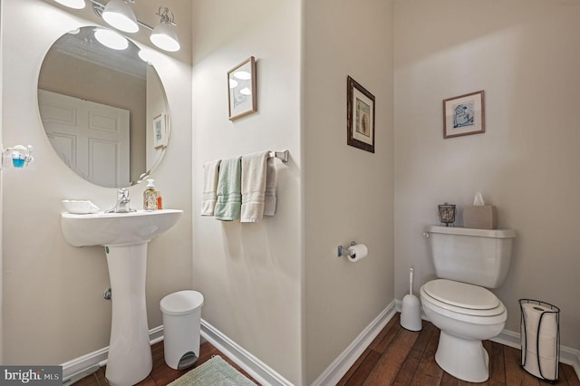 45 Harcrest Ct, Dover, DE 19901 - bathroom with toilet and wood finished floors