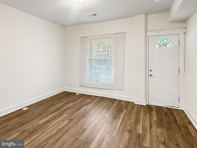 2217 Riggs Ave, Baltimore, MD 21216 - entrance foyer with wood finished floors and baseboards