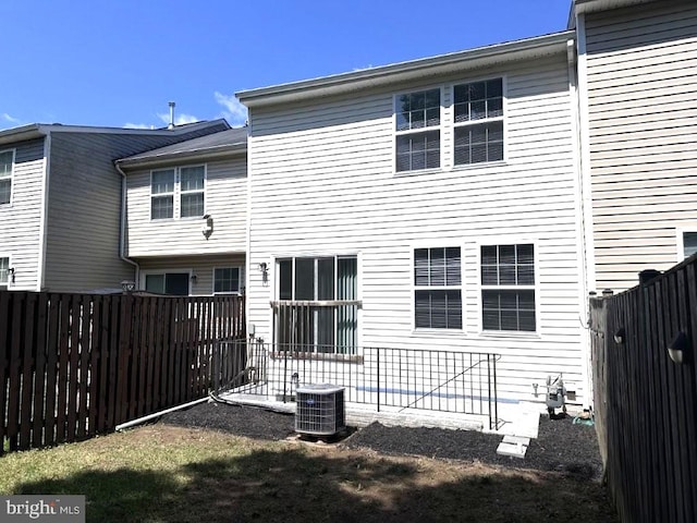 18 Kilgore Way, Bunker Hill, WV 25413 - rear view of house