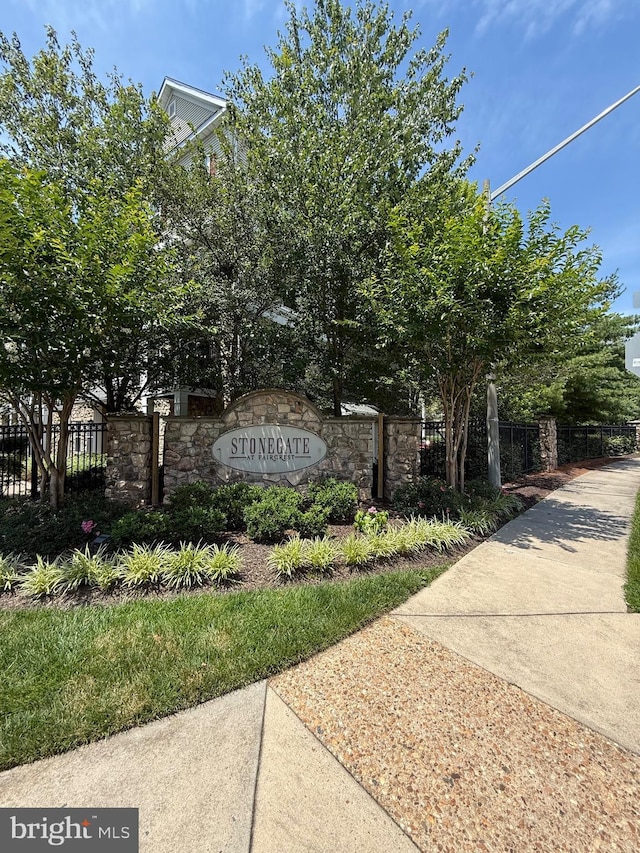 13329 Connor Dr Unit G, Centreville, VA 20120 - view of community / neighborhood sign