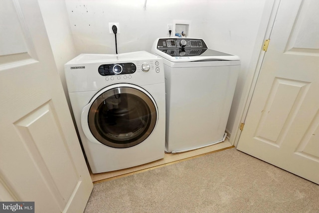 126 Fairbrook Dr, Gilbertsville, PA 19525 - washroom featuring washing machine and clothes dryer and light carpet